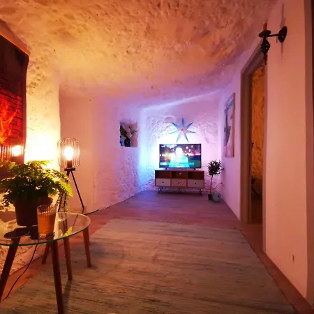 Casa Cueva Azul