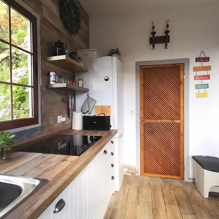Casa Cueva Azul